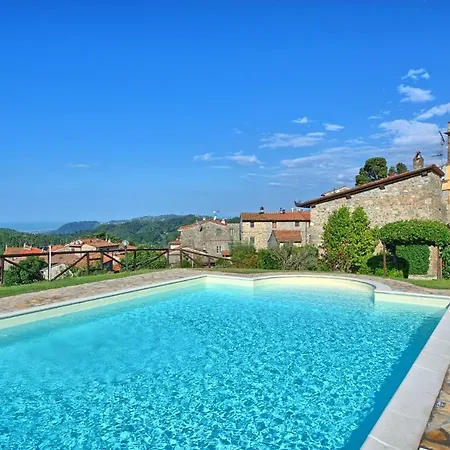Gualdo Sleeps 3 With Pool And Wifi